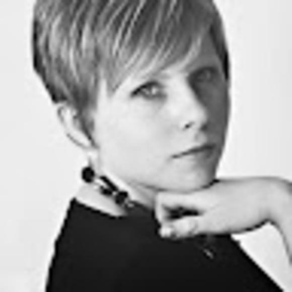 Meet your Posher, Melissa - Picture 1 of 1
